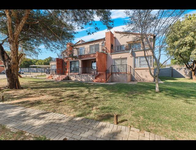 1 BEDROOM APARTMENT FOR SALE IN RUIMSIG